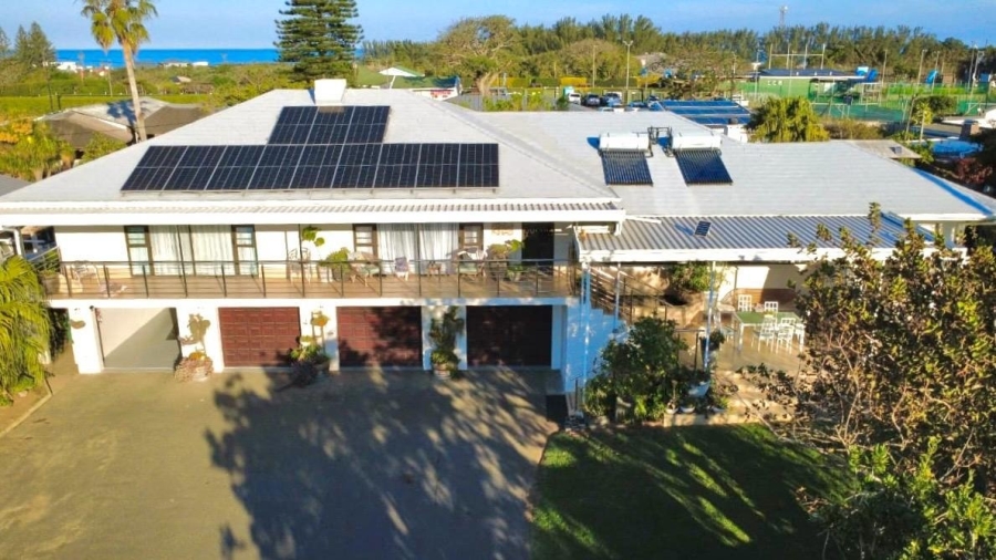6 Bedroom Property for Sale in Gonubie North Eastern Cape
